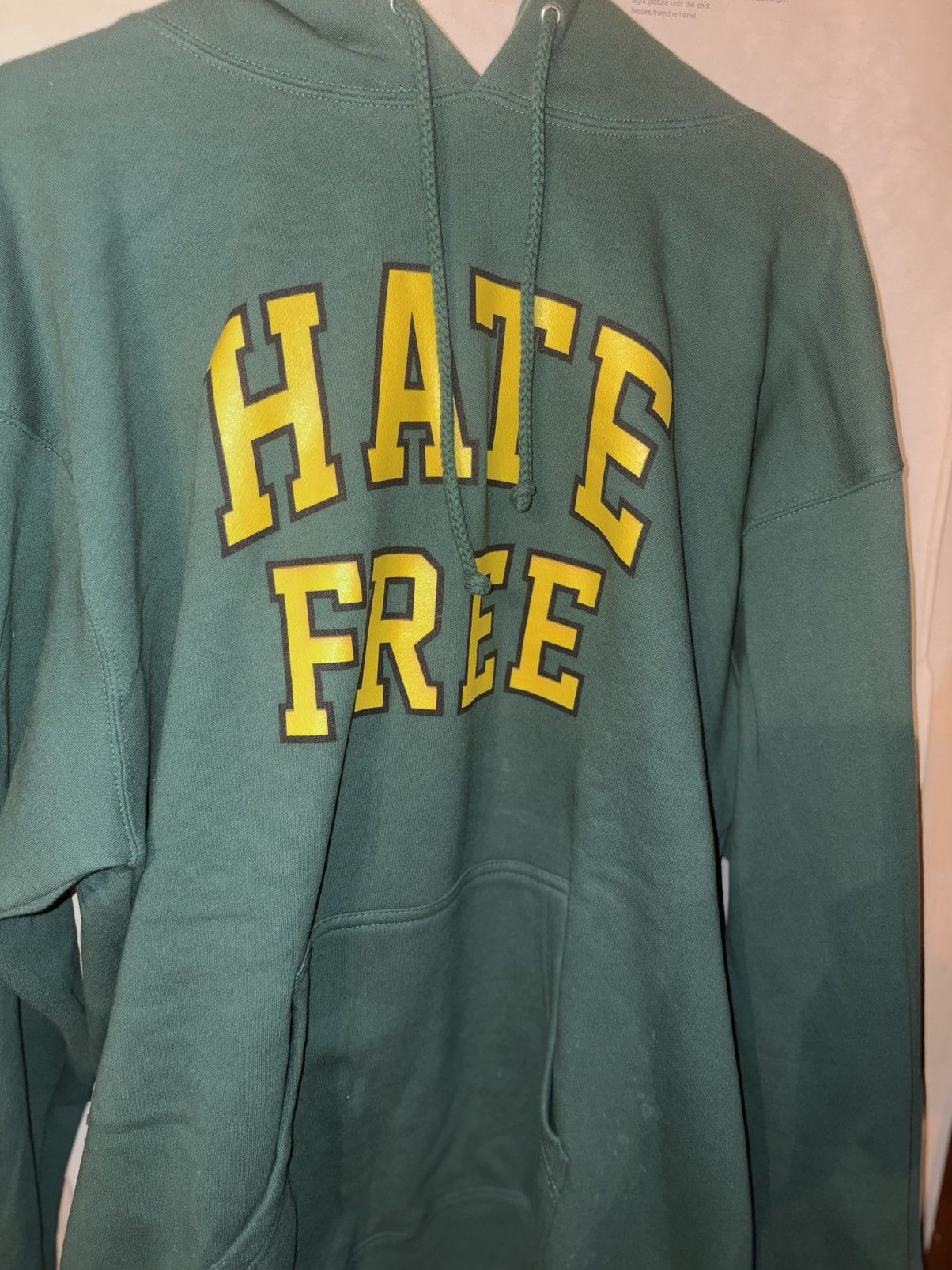 Pleasures Mens Pleasures Hate Free Graphic Hoodie Size US XL / EU 56 / 4 - 1 Thumbnail