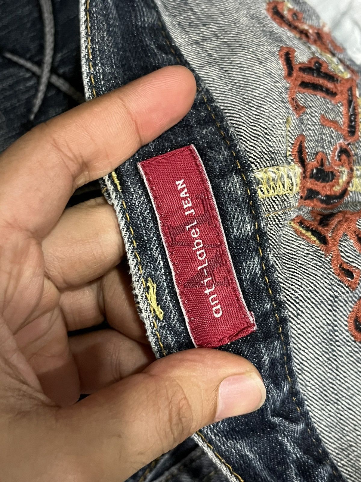 Le Grande Bleu (L.G.B.) Vintage Anti Label Embroidery Slogan Rhinestone Dark Jeans Size US 33 - 15 Thumbnail