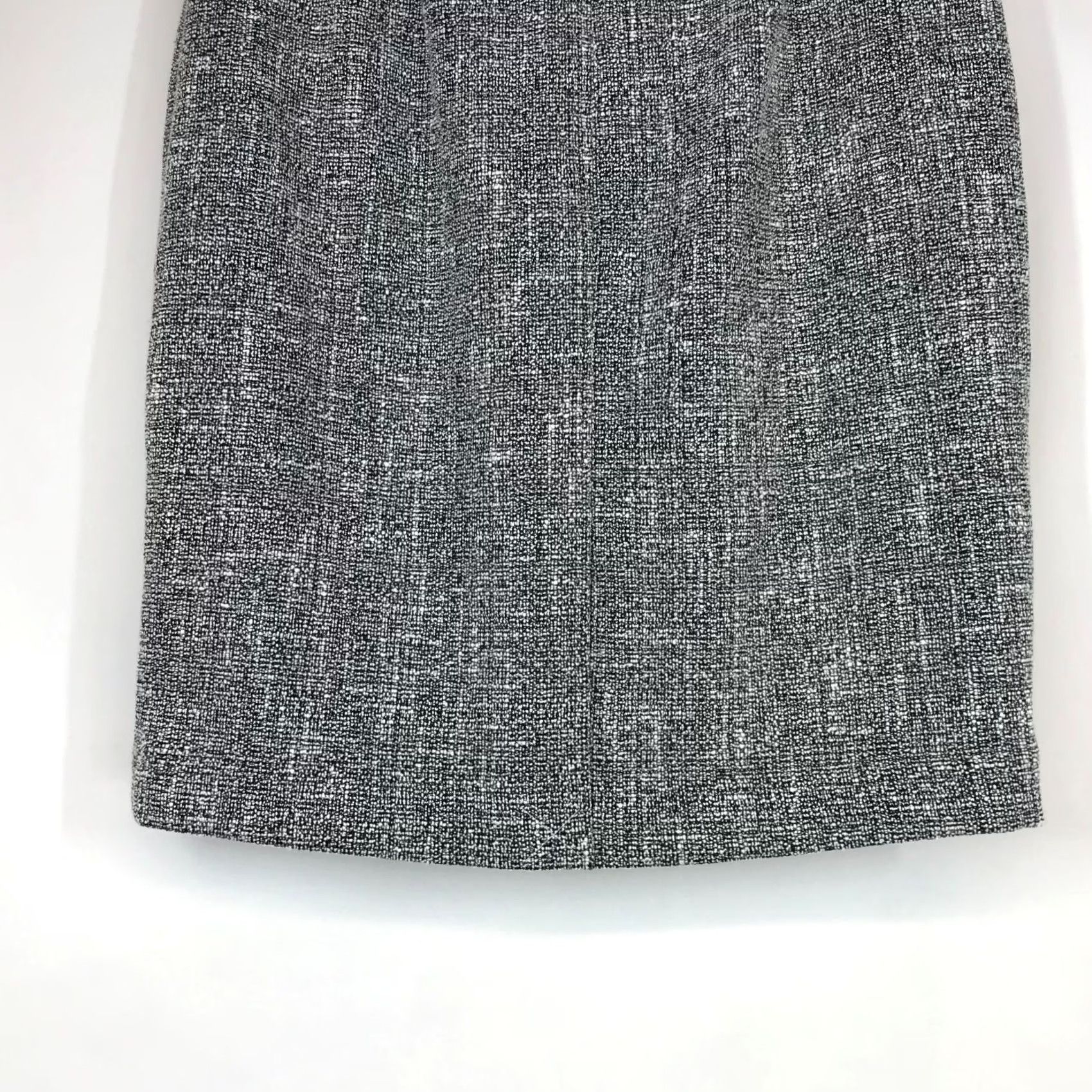 Ann Taylor ANN TAYLOR BLACK TEXTURED LINED PENCIL SKIRT WOMEN'S 4 Size 27" / US 4 / IT 40 - 6 Thumbnail