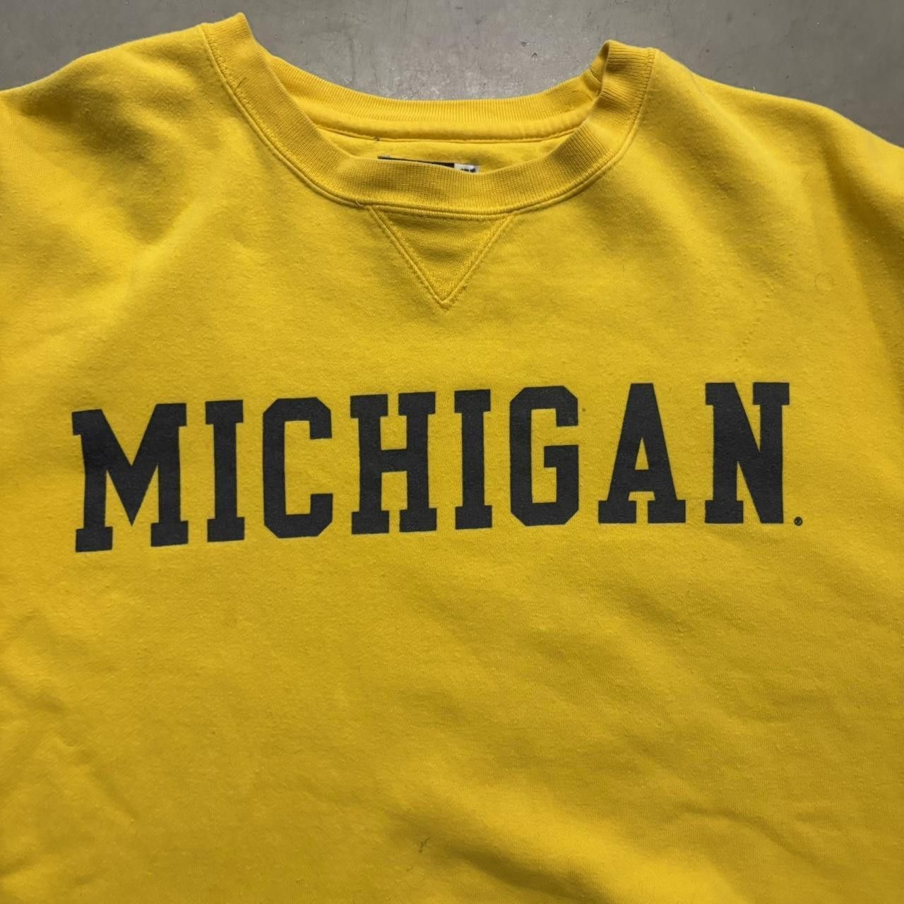 Vintage Crazy Vintage Y2K/2000s Michigan Wolverines Yellow Sweatshirt! Size US M / EU 48-50 / 2 - 2 Thumbnail