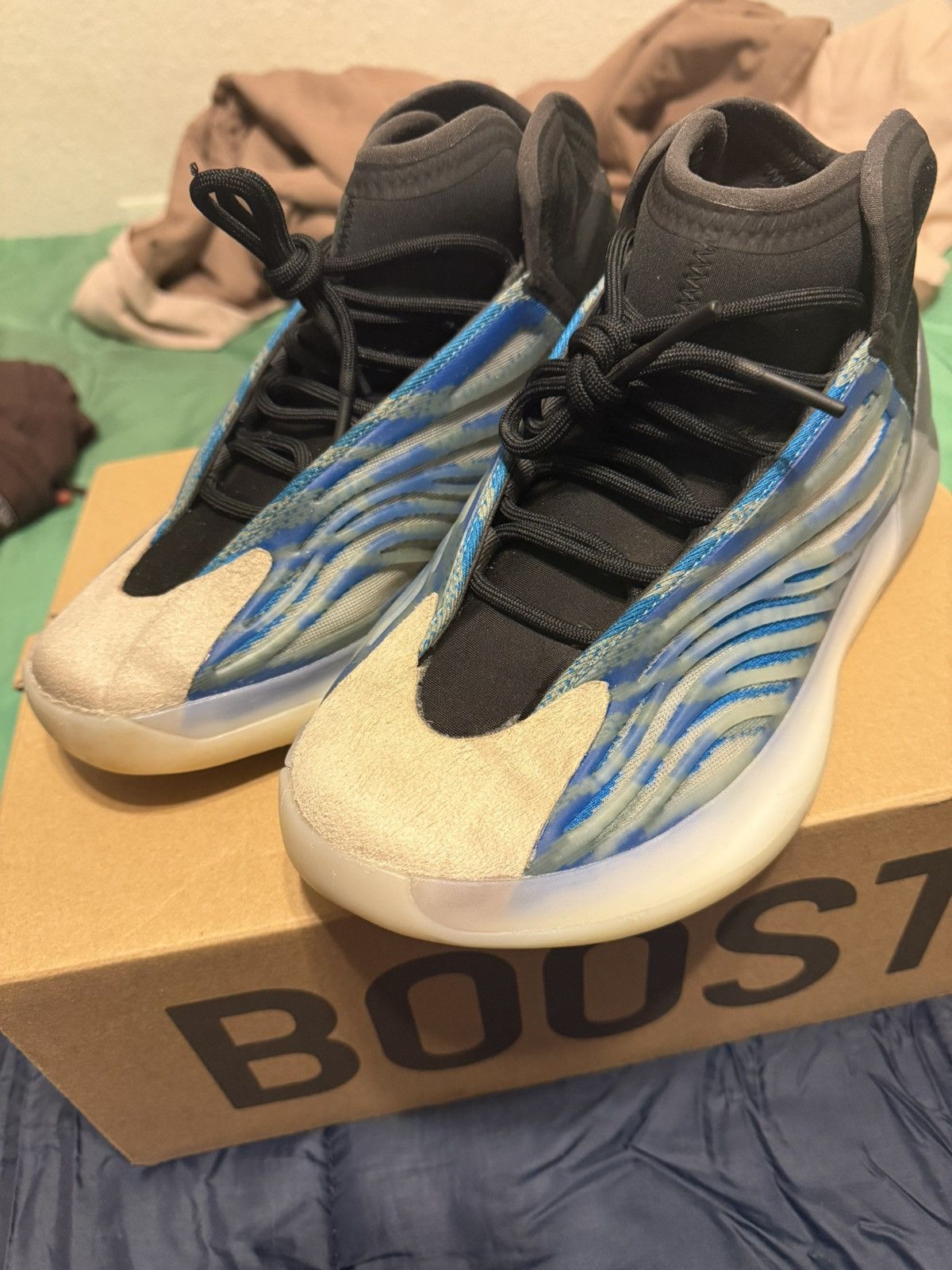 Yeezy Yeezy QNTM Size US 10 / EU 43 - 2 Thumbnail