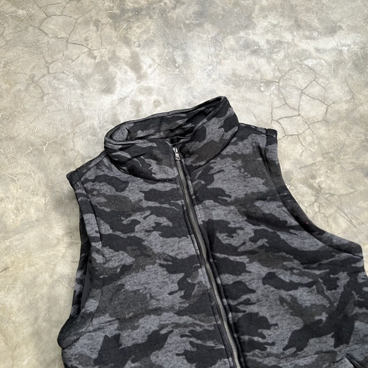 In The Attic 2000s In The Attic Homme Padded Camo Zip Vest Jacket Size US XL / EU 56 / 4 - 3 Thumbnail