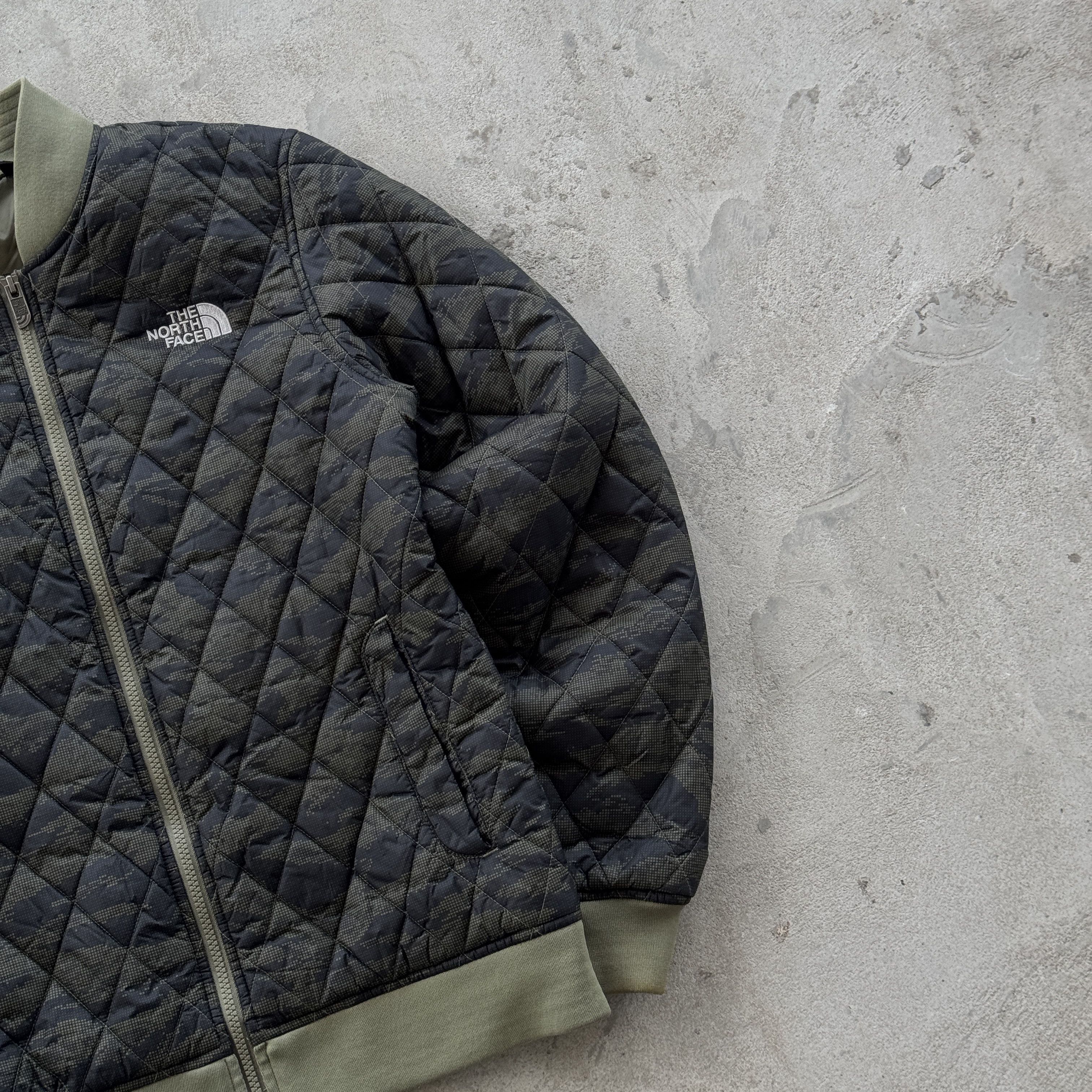The North Face The North Face Quilted Digital Camo Bomber Jacket XS Size US XS / EU 42 / 0 - 3 Thumbnail