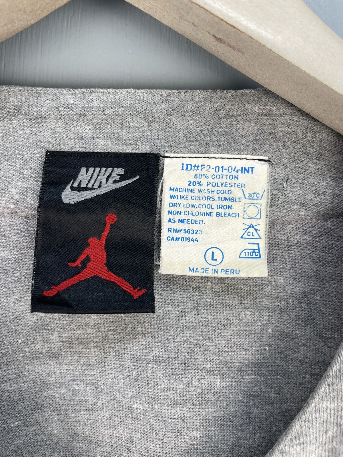 Nike Vintage 90s Nike Air Jordan basketball button up jersey Size US L / EU 52-54 / 3 - 9 Thumbnail