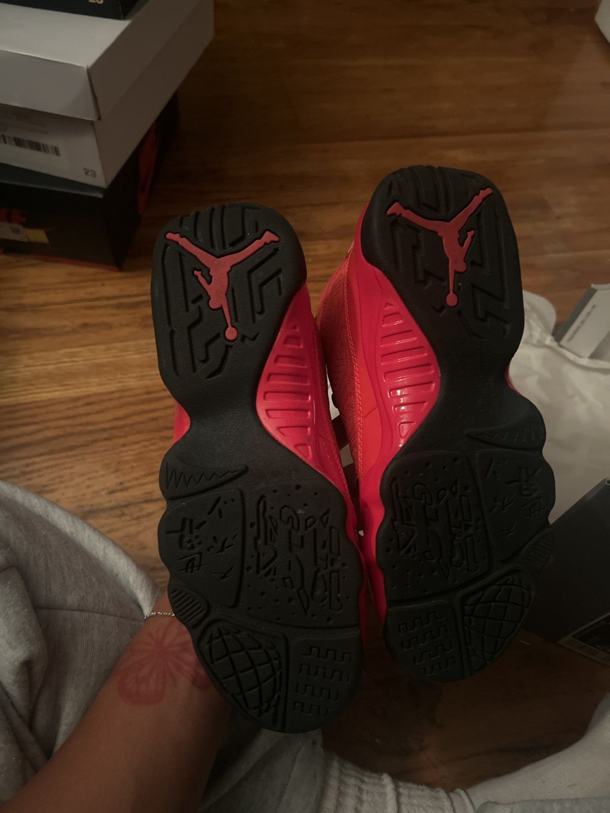 Jordan Brand Chile Red 9 Retro (GS) Size US 5 / EU 37 - 3 Thumbnail