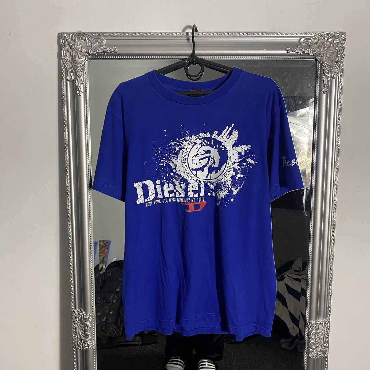 Diesel Diesel T-Shirt Big Logo Japan Style Vintage Y2K Size US L / EU 52-54 / 3 - 1 Thumbnail
