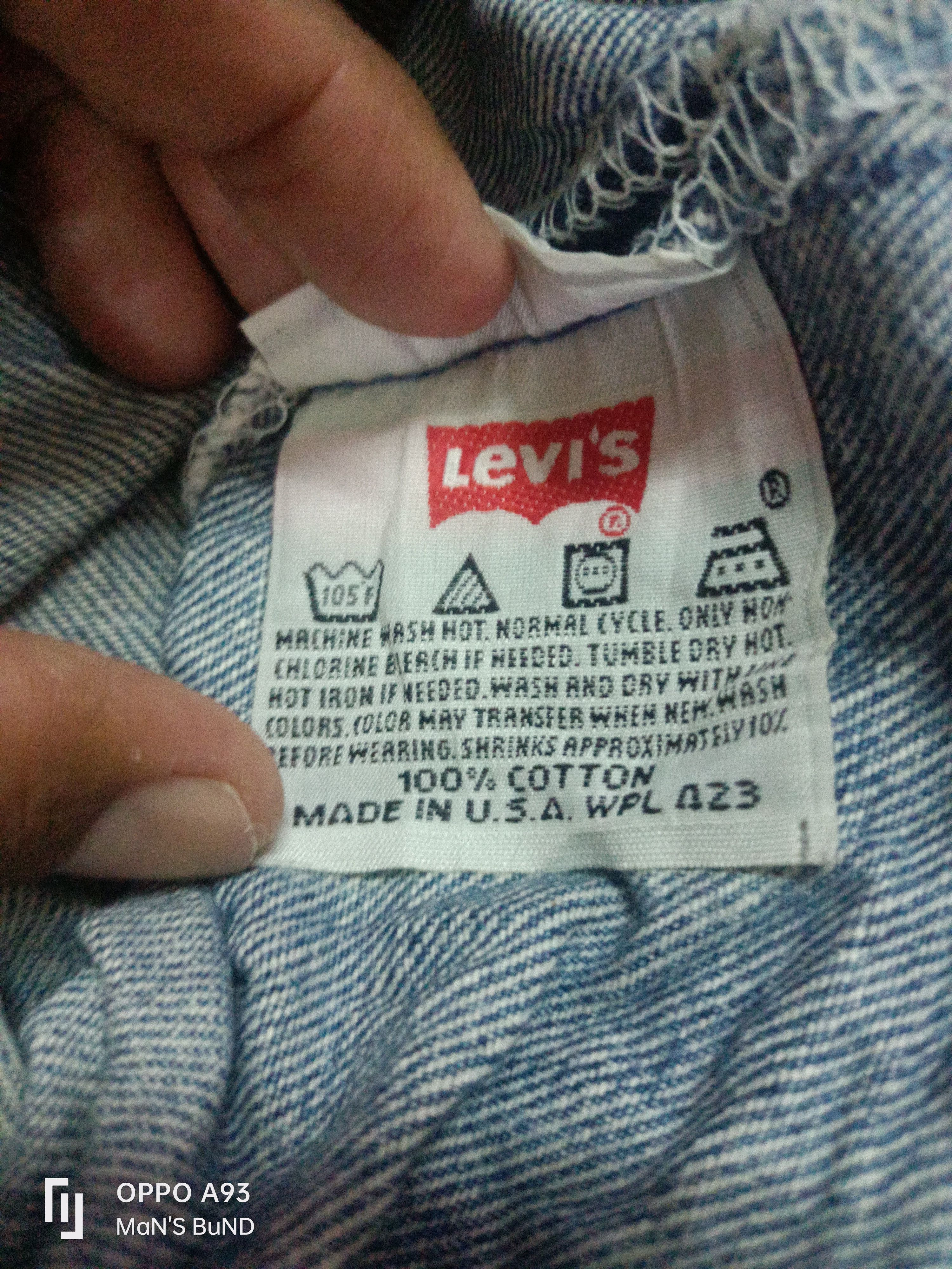 Distressed VINTAGE Levi's 501XX 90s