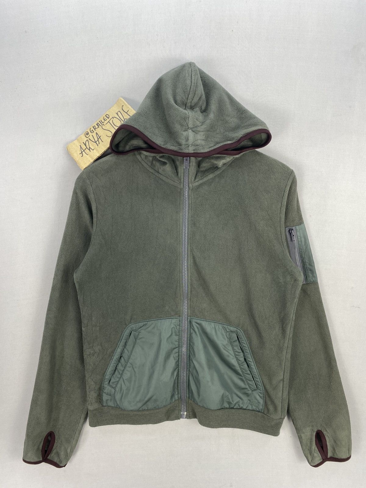 Undercover × Uniqlo Uniqlo X Undercover Jun Takahashi Fleece Jacket Size US S / EU 44-46 / 1 - 1 Thumbnail