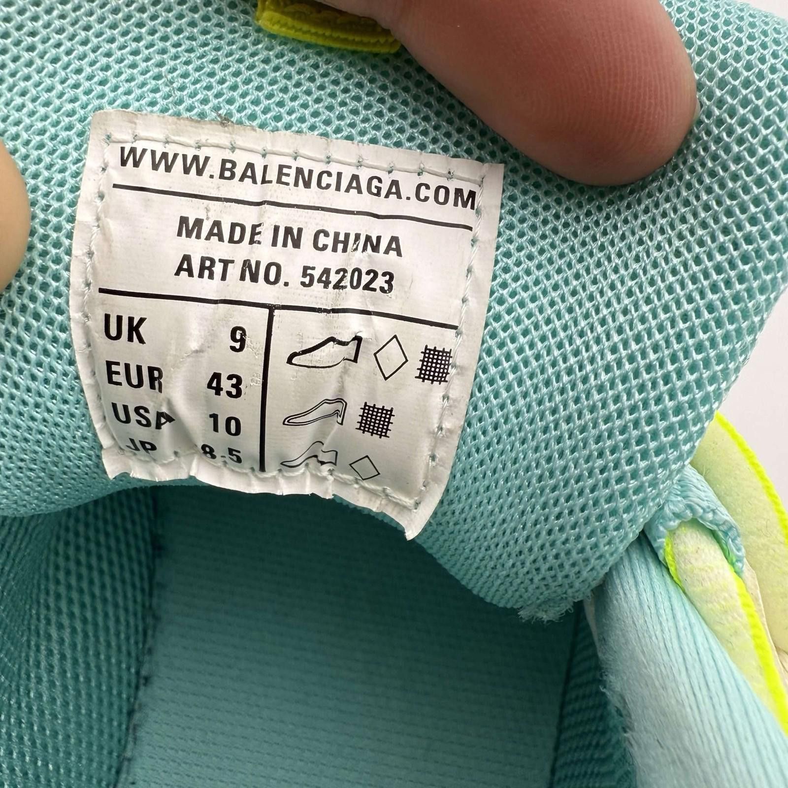 Balenciaga Balenciaga Track Neon Yellow Light Blue 43EU Used OG Box Size US 10 / EU 43 - 9 Thumbnail