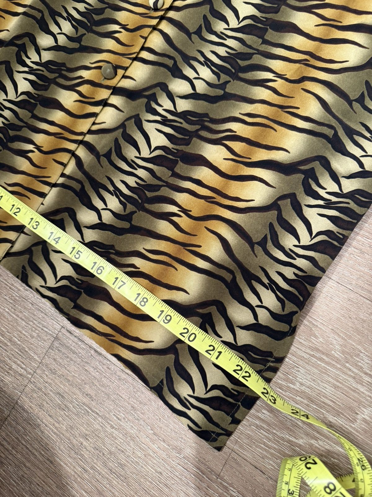 Vintage ***FINAL DROP***RARE 90s TIGER PRINT BUTTON UP SHIRT S-M Size US M / EU 48-50 / 2 - 7 Thumbnail