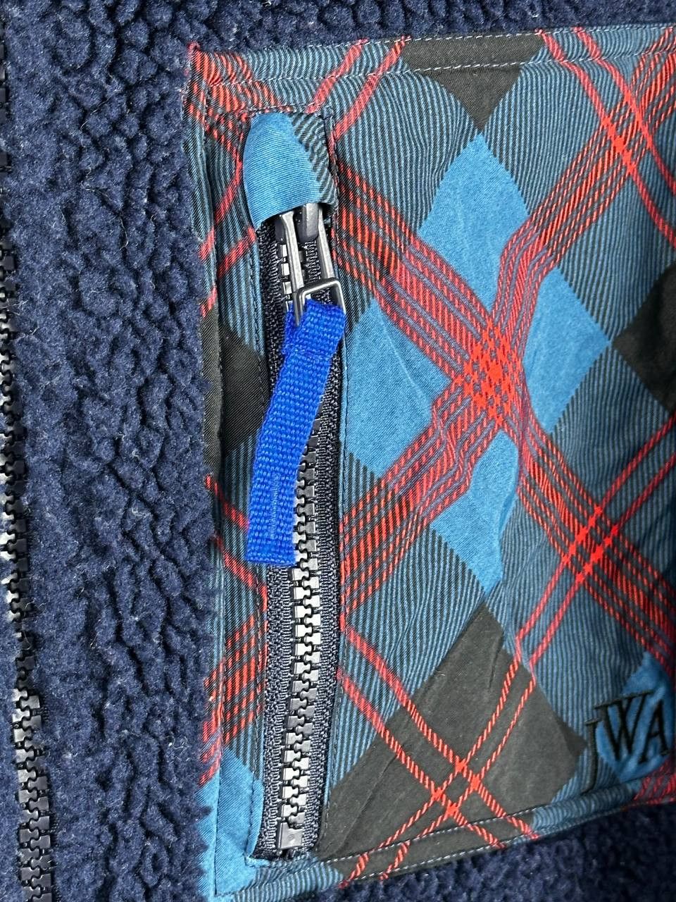 JW Anderson × Uniqlo Uniqlo J.W.Anderson Teddy Fleece Navy Zip Sweater Size US L / EU 52-54 / 3 - 6 Thumbnail