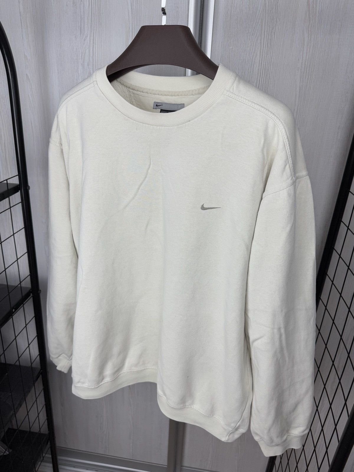 Nike Nike vintage y2k mini swoosh creamy sweatshirt pullover Size US XL / EU 56 / 4 - 6 Thumbnail