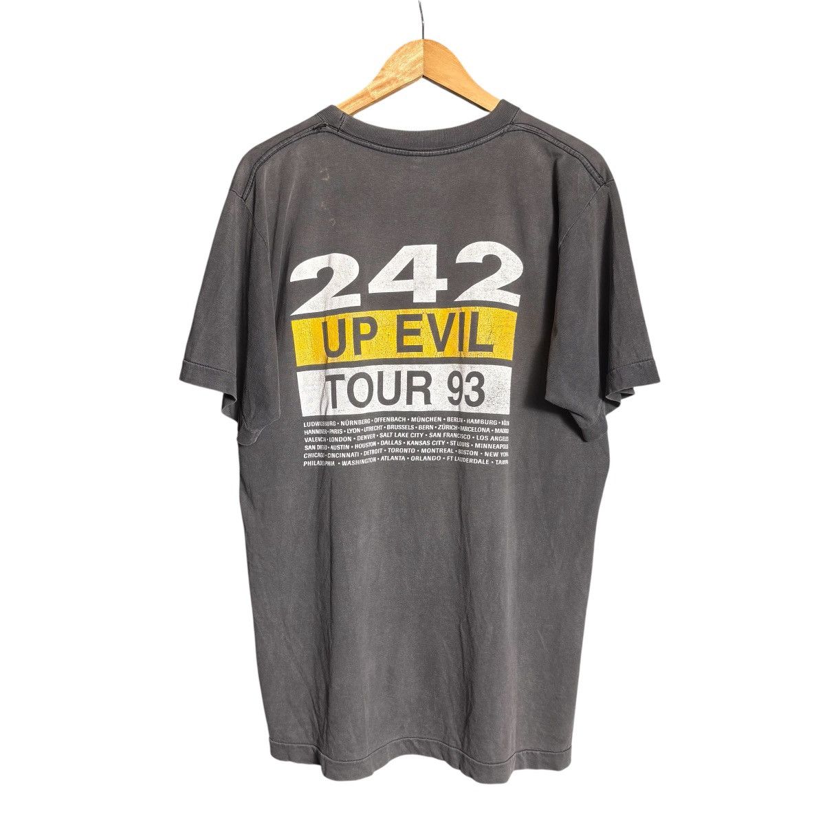 Band Tees Vintage 90s Front 242 Tour Band Tee / DJ Techno / Aphex Twin Size US XL / EU 56 / 4 - 2 Thumbnail