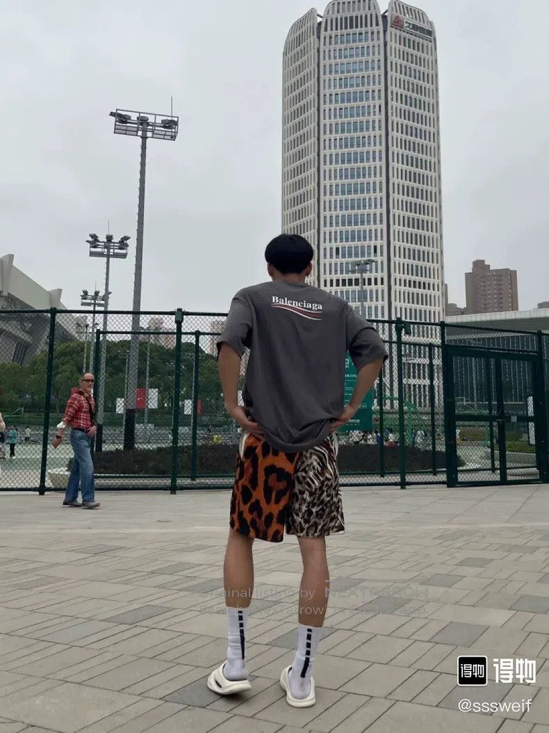 Balenciaga Balenciaga Grey Destroyed Coke Logo Printed Short Sleeve Size US L / EU 52-54 / 3 - 8 Thumbnail