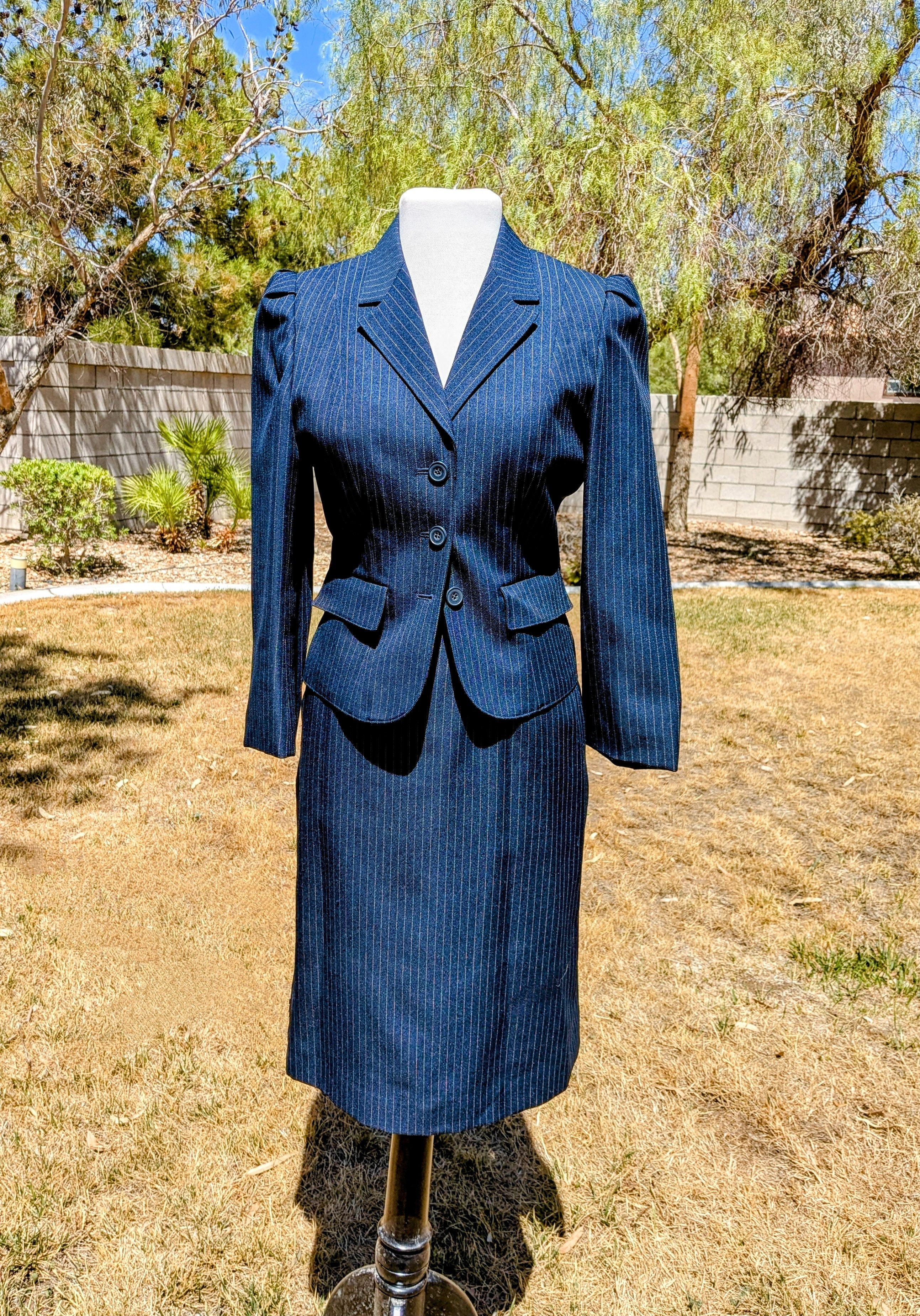 Other Classic Pinstripe Petite Business Blazer & Skirt Midi Dress Size L / US 10 / IT 46 - 1 Thumbnail