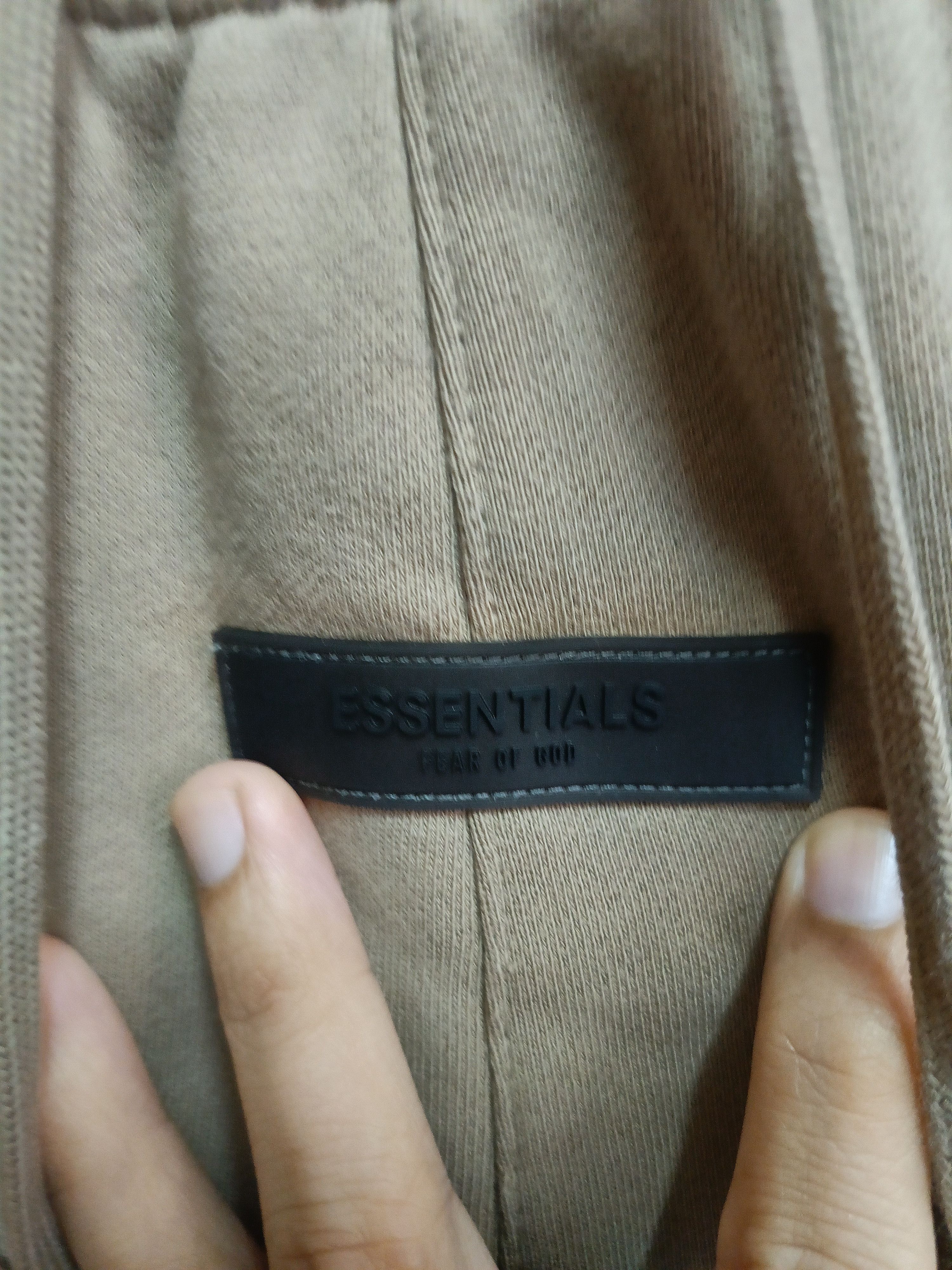 FOG × Fear of God Essential Fear of God Oak Shorts Size US 34 / EU 50 - 3 Thumbnail