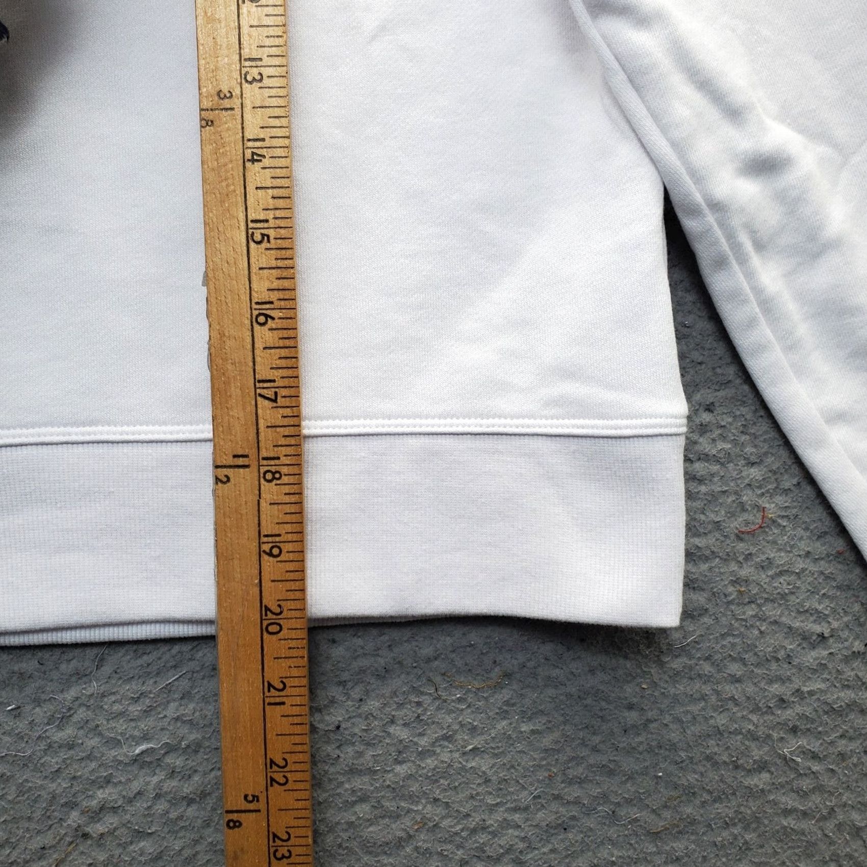 Calvin Klein Calvin Klein Performance Hoodie Womens XS White Cropped Spell Out Drawstring Hoodie Womens XS White USPS Size XS / US 0-2 / IT 36-38 - 4 Thumbnail