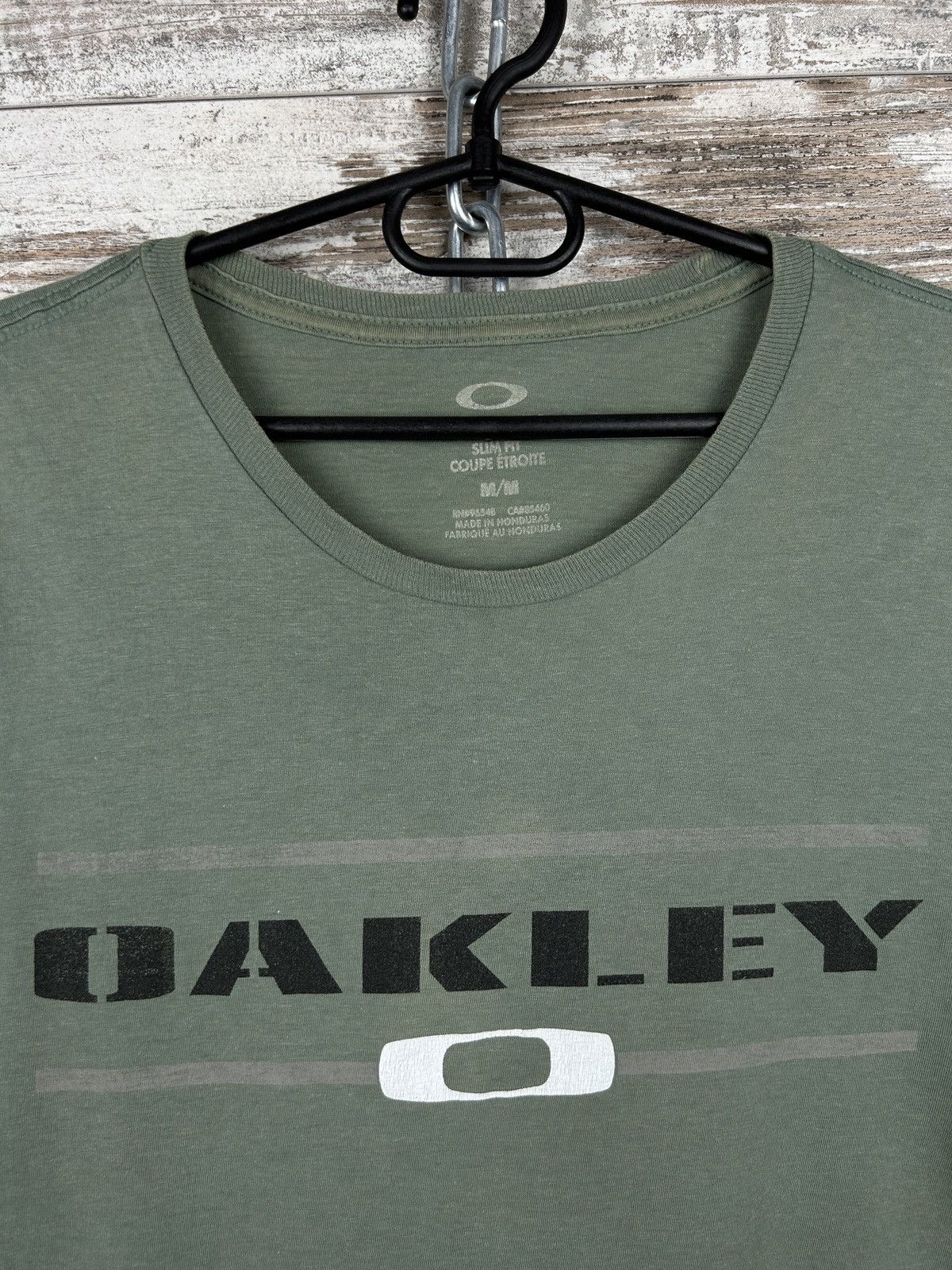 Japanese Brand Mens Vintage Oakley T Shirt centre logo y2k rare streetwear Size US M / EU 48-50 / 2 - 3 Thumbnail