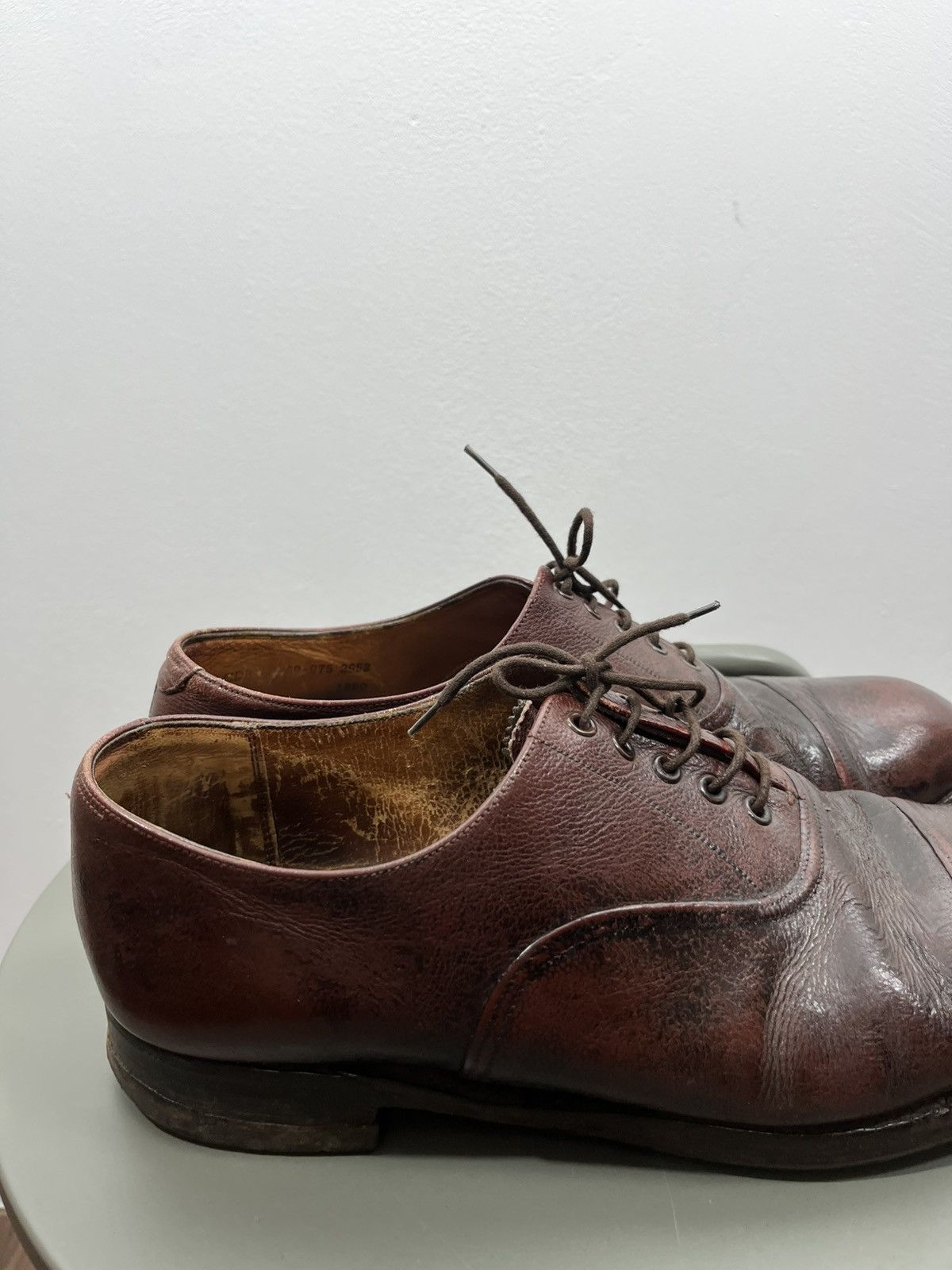 Sanders Sanders 1980 Distressed Brown Leather Cap Toe Oxford Shoes Size US 10 / EU 43 - 4 Thumbnail