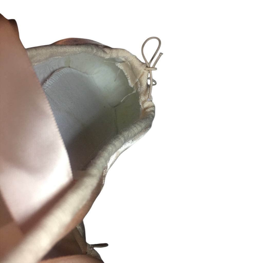 Other DayDance Ballet Pointe Dance Shoes Ribbon Ballerina Size 40 Size US 11 / IT 41 - 15 Thumbnail