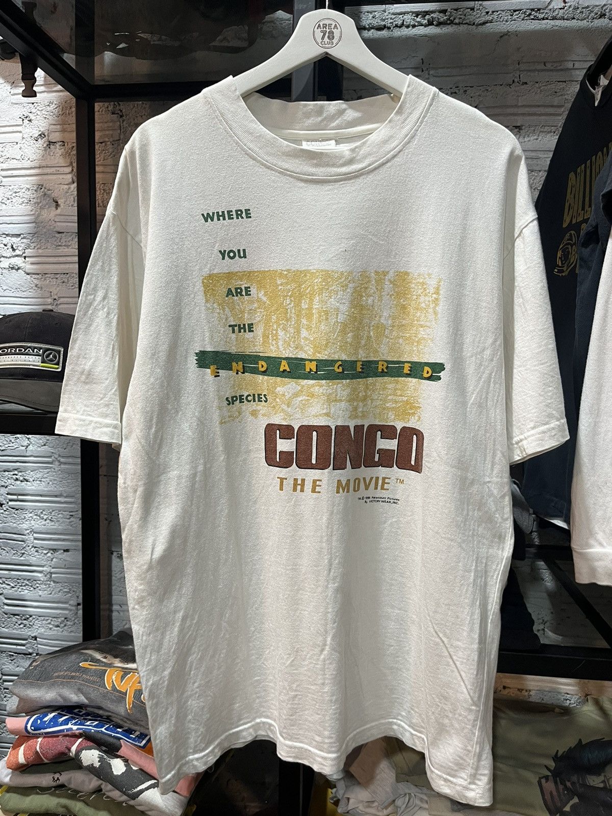 Vintage Congo The Movie Where You Are The Endangered Species Tee 90s Size US L / EU 52-54 / 3 - 1 Thumbnail
