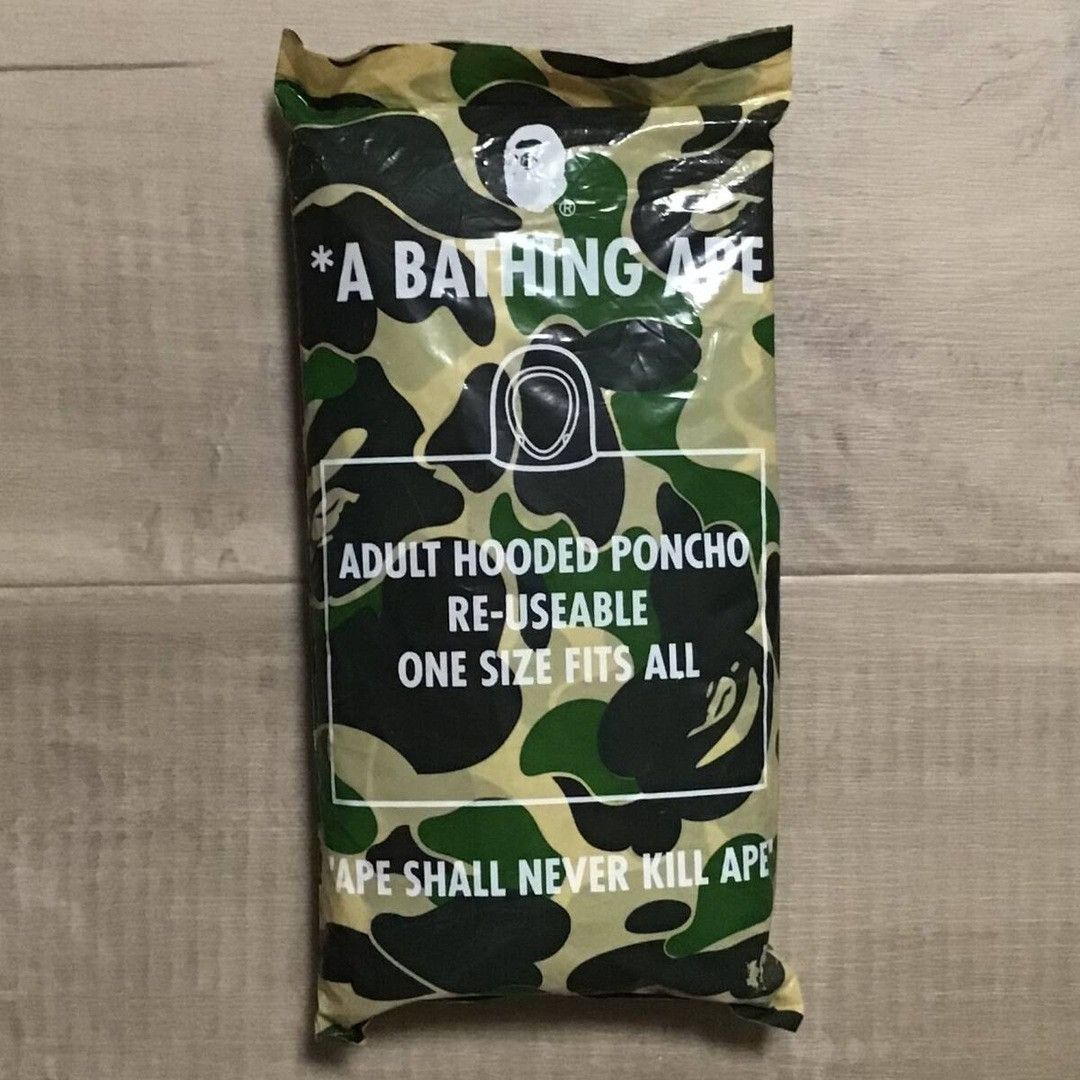 ⭐️Not sold in store⭐️ BAPE camo poncho a bathing ape NIGO