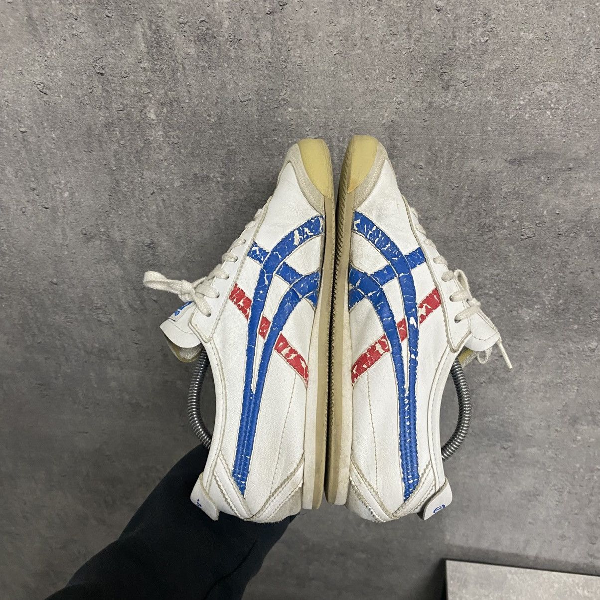 Asics Vintage Asics Onitsuka Tiger Mexico 66 Leather Sneakers Size US 8 / EU 41 - 11 Thumbnail