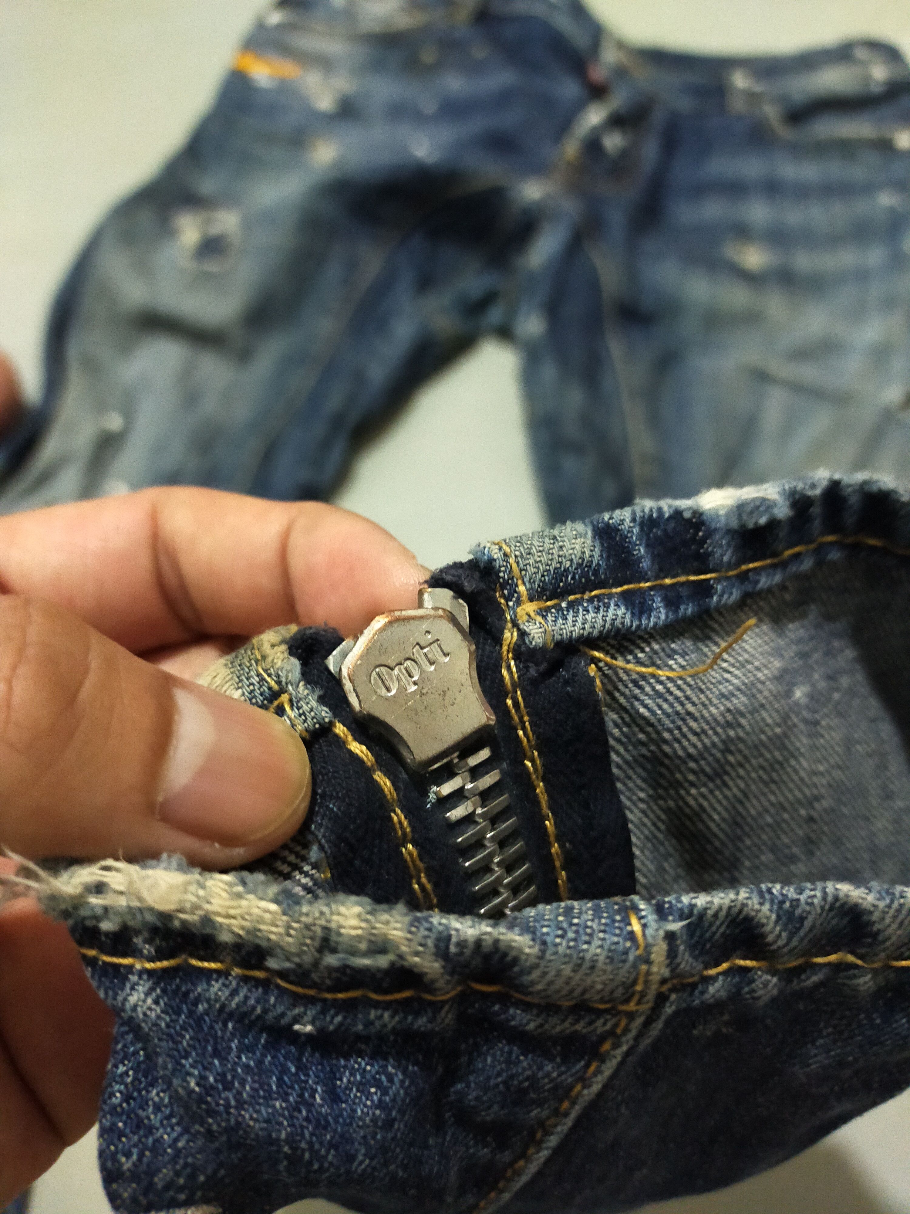 Dsquared2 DISTRESSED DSQUARED2 JEANS Size US 34 / EU 50 - 4 Thumbnail