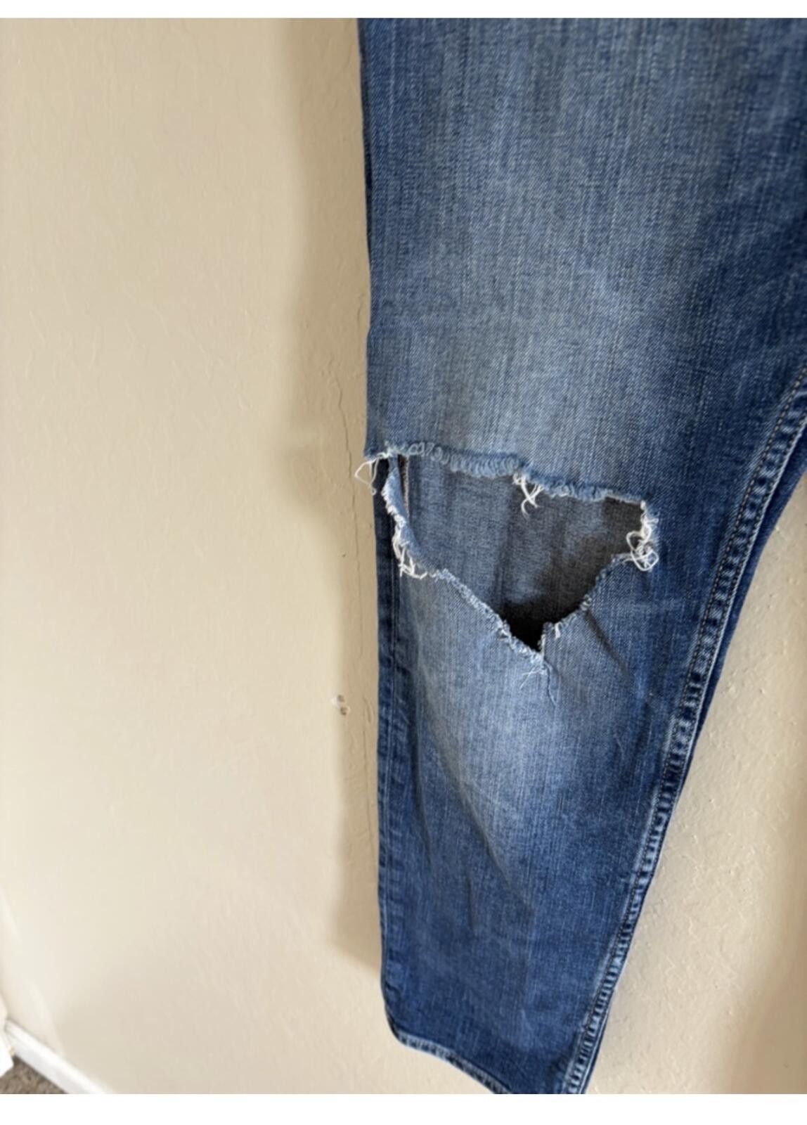H&M H&M Light Blue Boyfriend Denim Jeans - Tapered Leg Size 29" - 3 Thumbnail