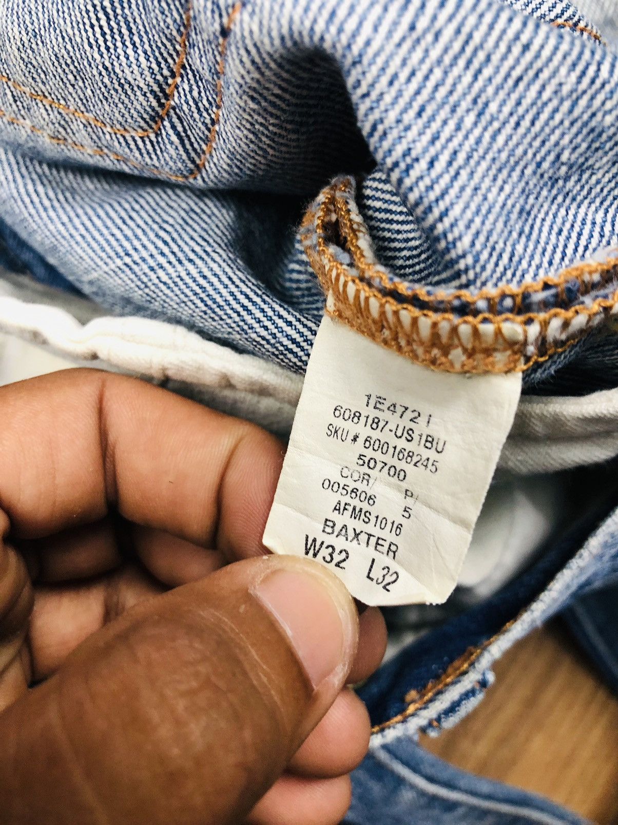 Abercrombie & Fitch Abercrombie & Fitch Distressed Jeans (33) Size US 34 / EU 50 - 17 Thumbnail