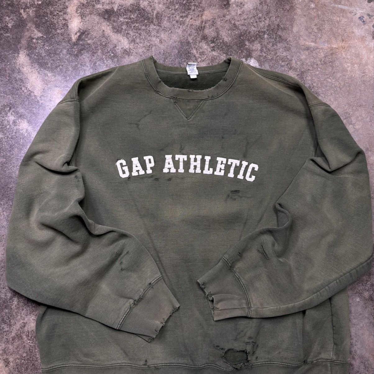 Gap vintage y2k thrashed gap baggy athletic crewneck sweathshirt Size US XL / EU 56 / 4 - 1 Thumbnail