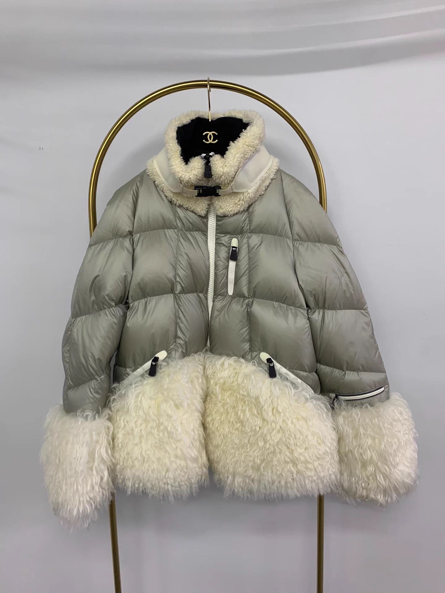 Moncler Moncler Silver Gray Lamb Wool Paneled Down Jacket Size 2 New Size XS / US 0-2 / IT 36-38 - 1 Thumbnail
