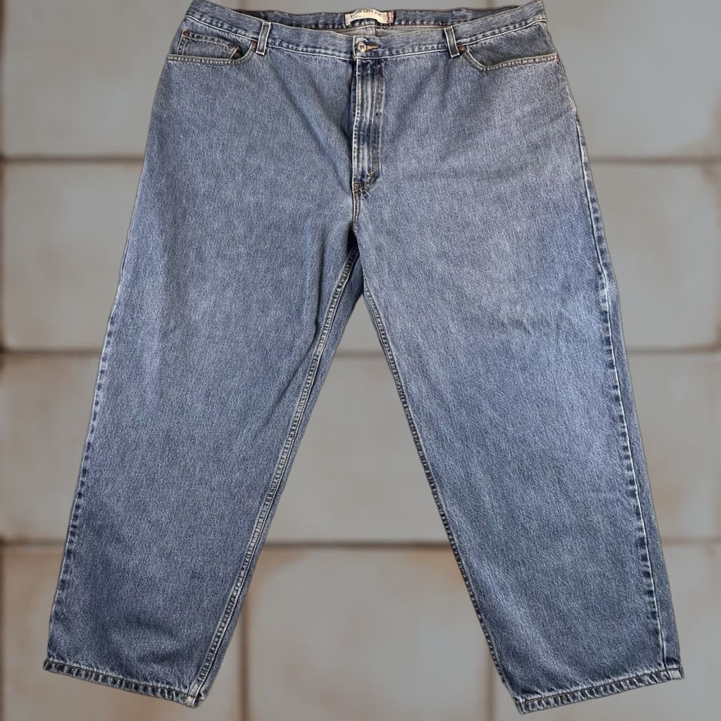 Levi's VINTAGE Levi's Jeans 560 Comfort Fit Regular Mens 50x30 Blue Size US 34 / EU 50 - 1 Thumbnail
