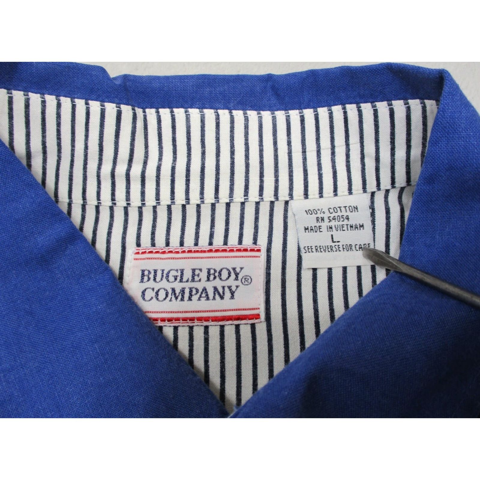 Bugle Boy VINTAGE Bugle Boy Shirt Mens L Large Button Up Oxford Blue Cotton EUC Size US L / EU 52-54 / 3 - 4 Thumbnail