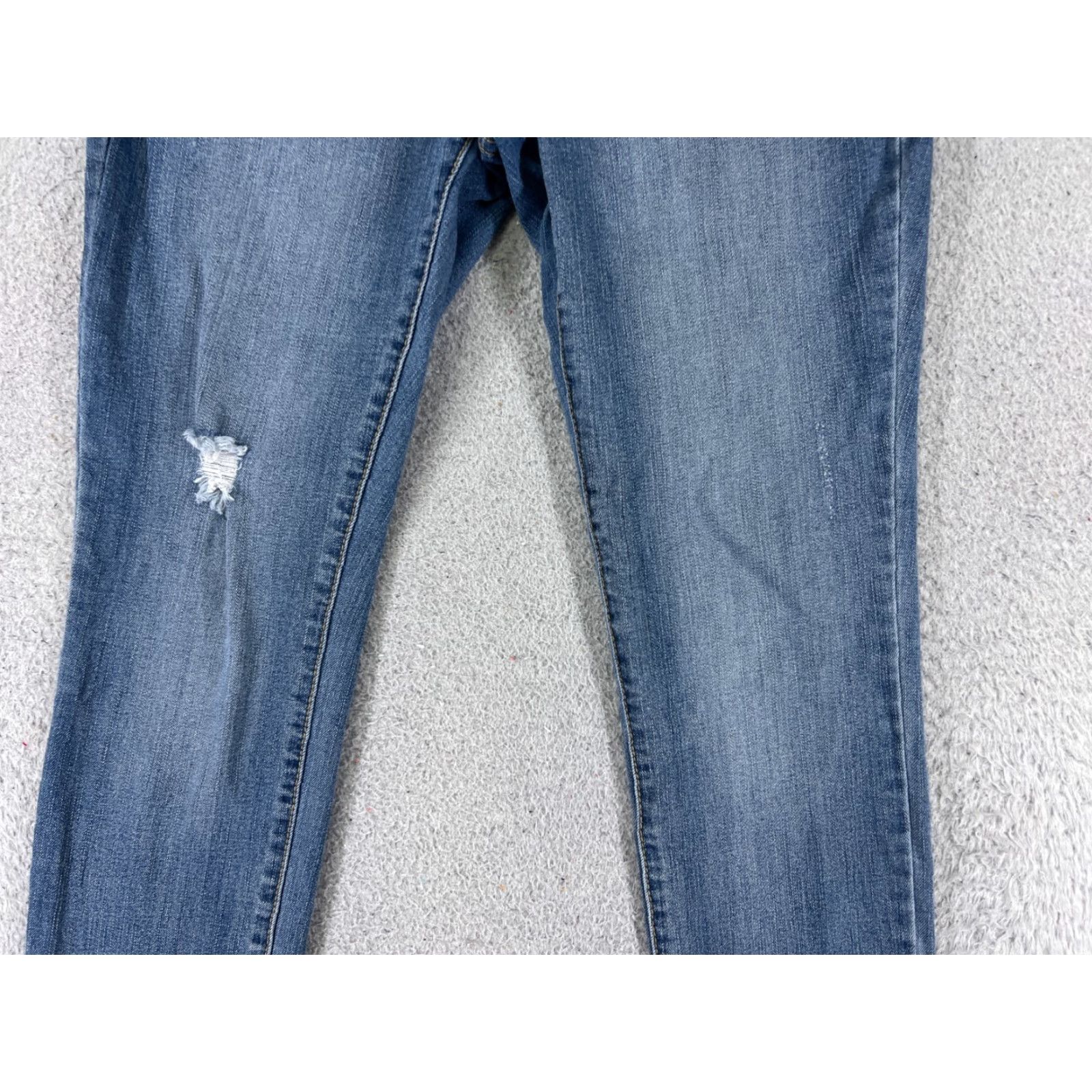 Vintage INC Jeans Women 8 Blue Denim Skinny Embroidered Distressed Cotton 27x28 Womens Size 30" / US 8 / IT 44 - 3 Thumbnail