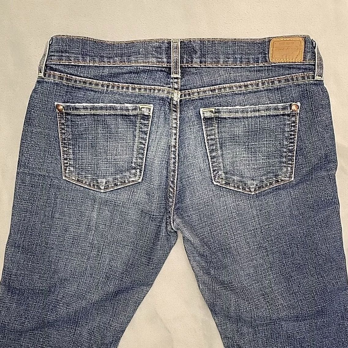 Old Navy VTG Old Navy Jeans Women Size 4 Blue Faded Denim Ultra Low Rise Flared Y2K Retro Jeans Women 4 Blue Faded Denim Ultra Low Rise Flared Y2K Retro Size 27" / US 4 / IT 40 - 6 Thumbnail
