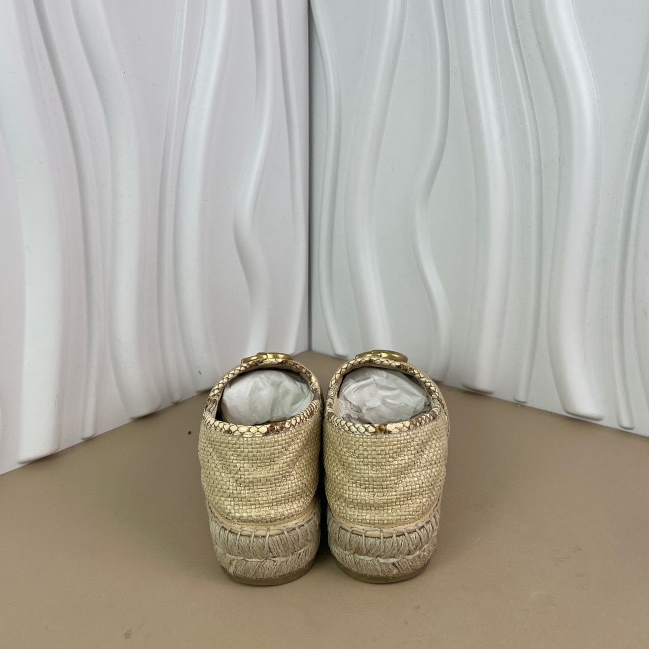 Gucci Gucci Womens Straw Espadrille Flats With Double G Logo Natur Size US 5 / IT 35 - 7 Thumbnail
