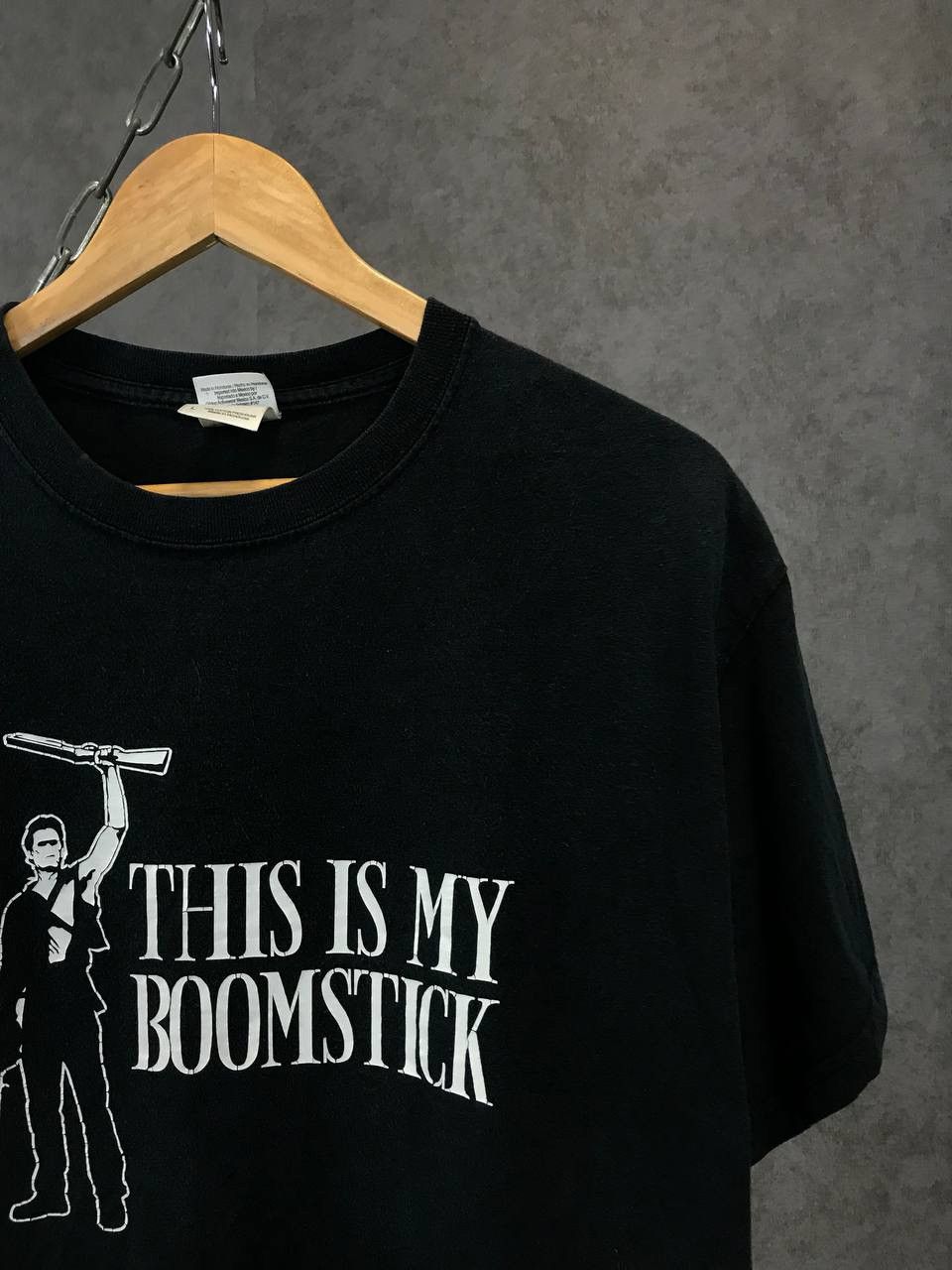 Vintage Army of Darkness This is my boomstick cult movie tee Size US L / EU 52-54 / 3 - 2 Thumbnail