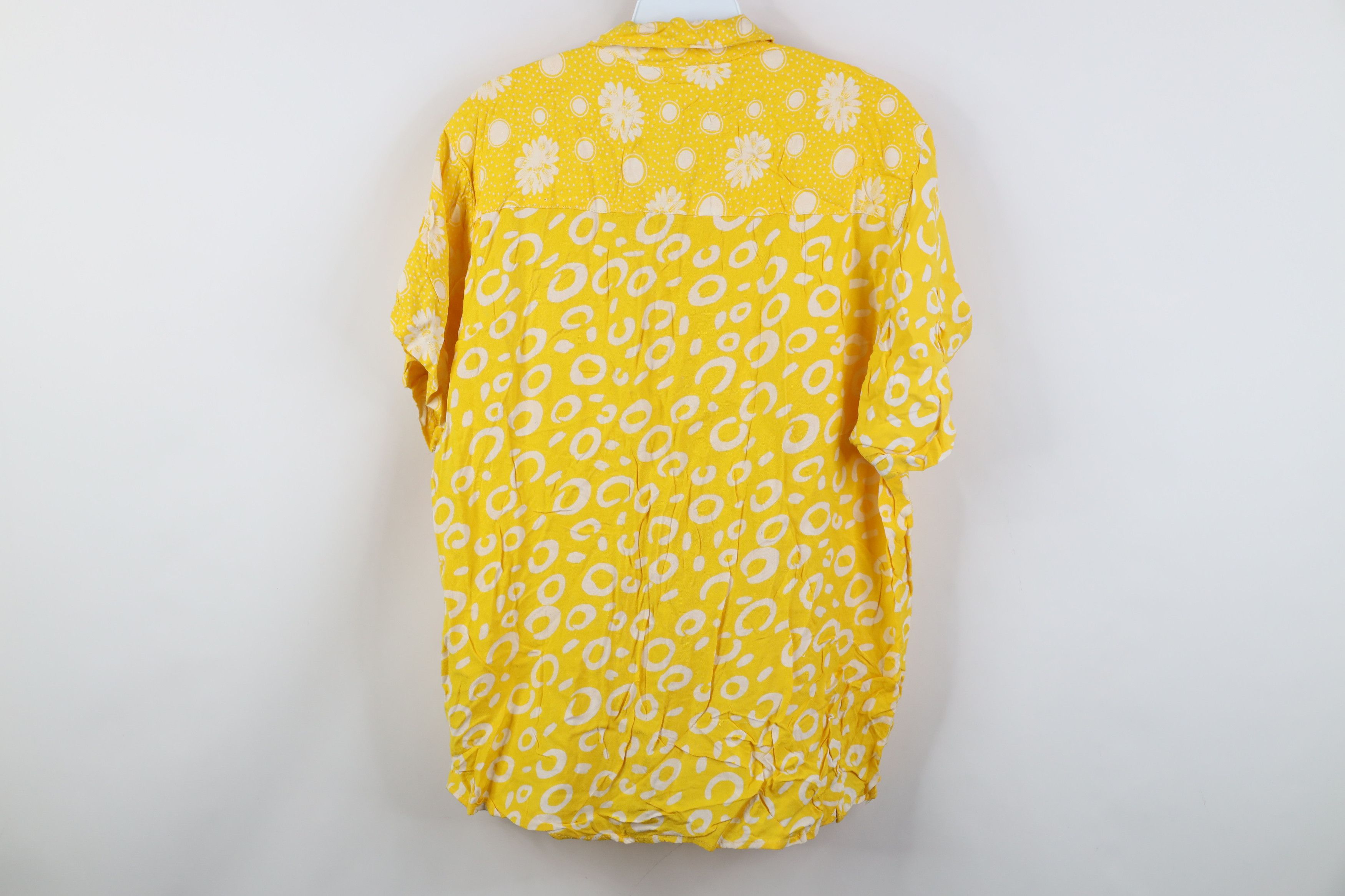 Vintage Vintage 90s Streetwear Gabardine Short Sleeve Button Shirt Size XL / US 12-14 / IT 48-50 - 13 Thumbnail