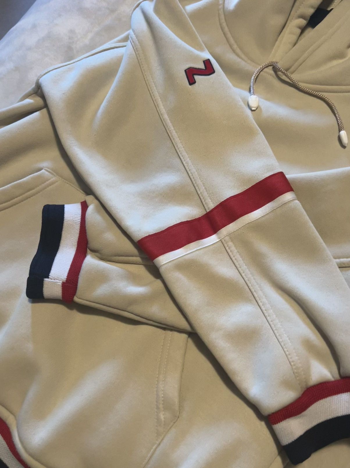 Nike × Vintage No Wash Tag- Vintage Nike Cream Hoodie- No Wash Tag Present Size US M / EU 48-50 / 2 - 5 Thumbnail