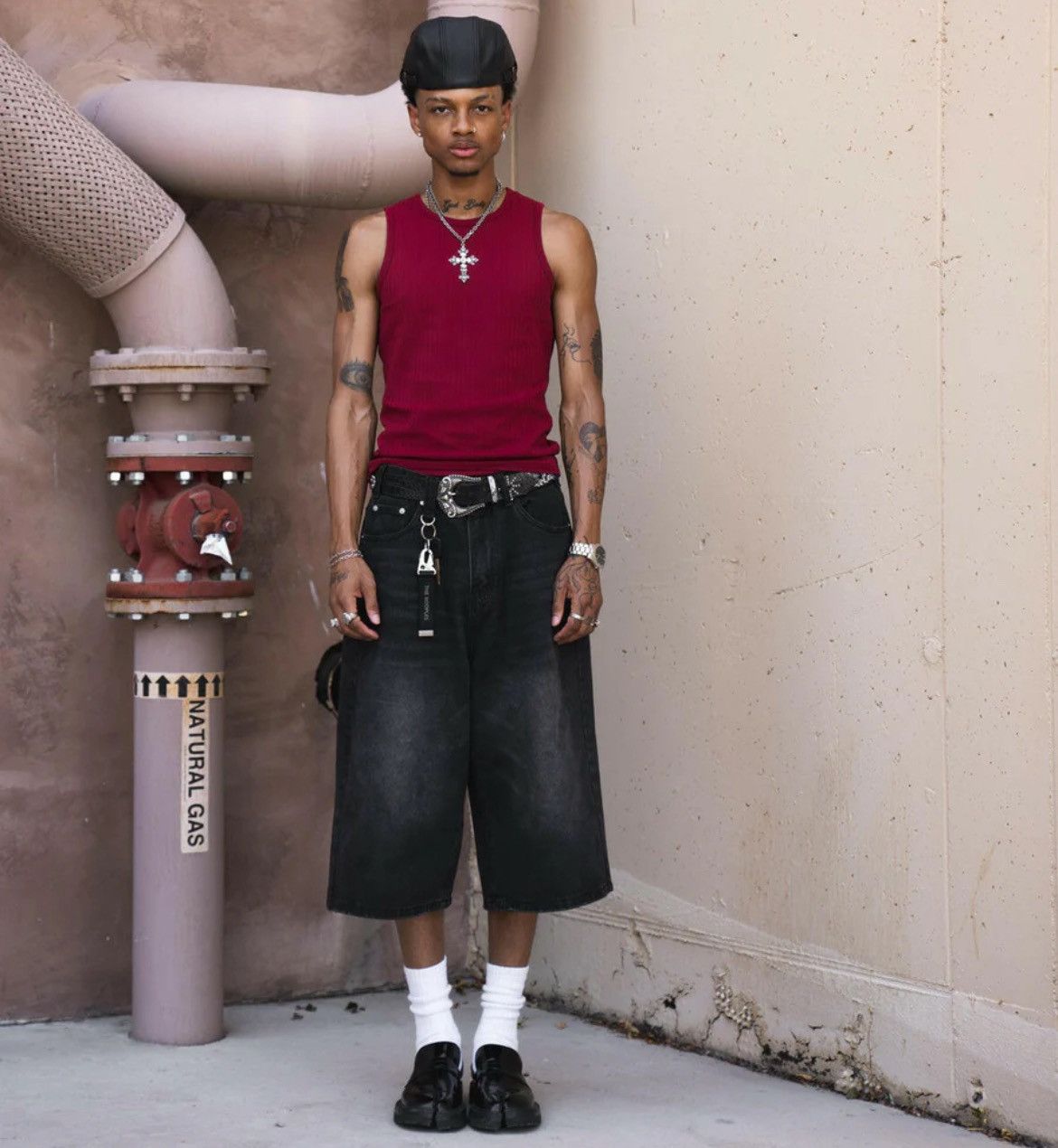 Other Faded Black Jorts Size US 34 / EU 50 - 3 Thumbnail