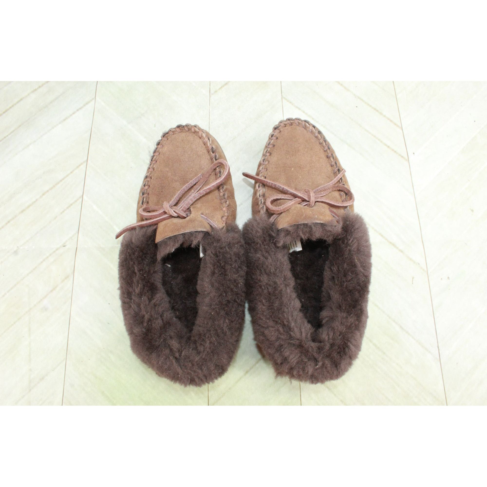 L.L. Bean LL Bean Women's Wicked Good Moccasins Shearling Size US 7 / IT 37 - 7 Thumbnail