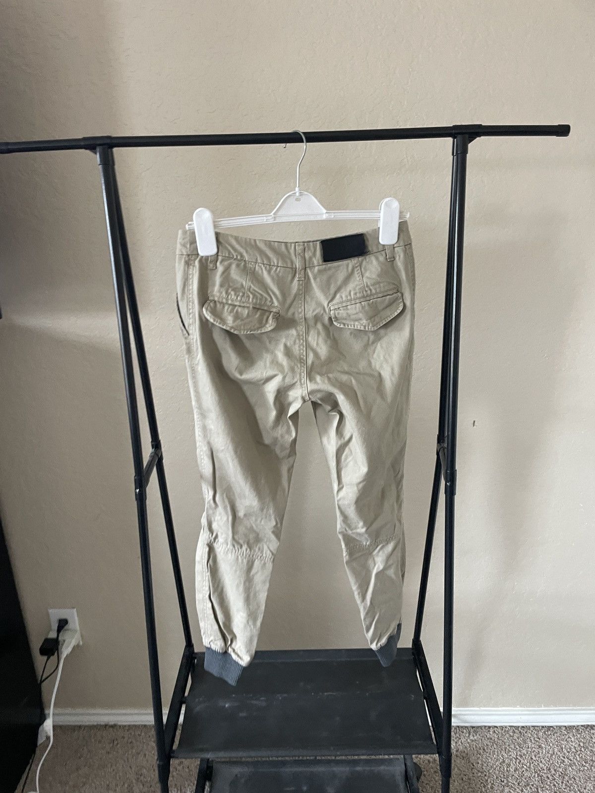 Kith Khaki Slim fit Joggers Size US 28 / EU 44 - 5 Thumbnail