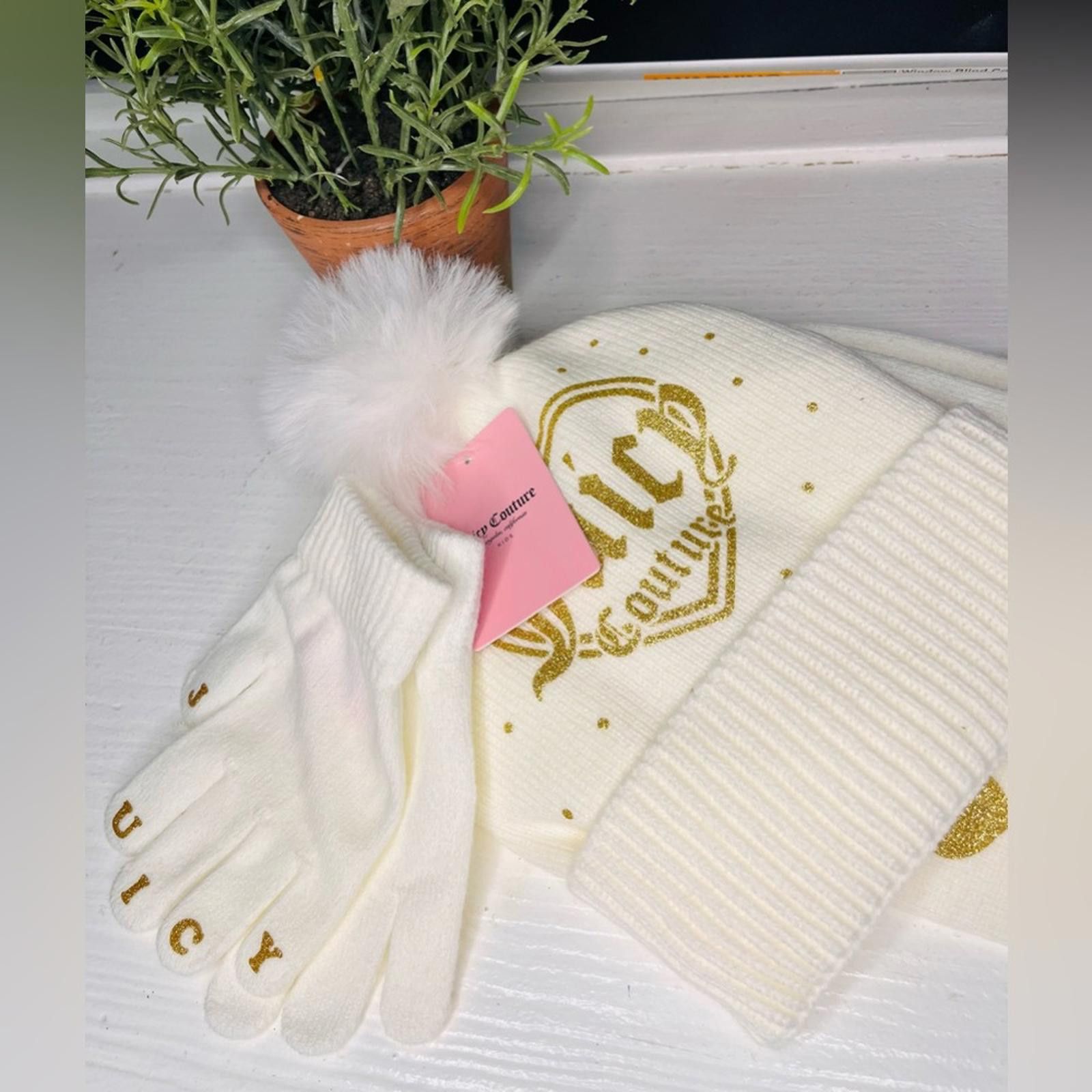 Juicy Couture Jeans Juicy Couture 3-Piece Metallic Hearts Scarf Hat Glove Set Size ONE SIZE - 2 Thumbnail
