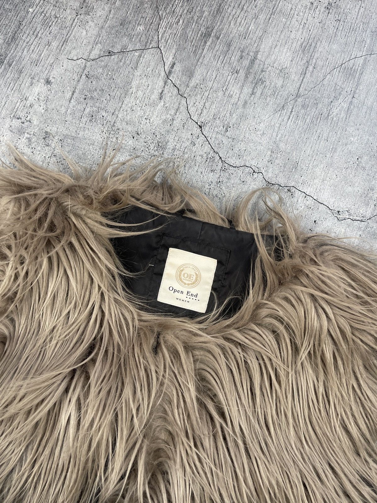 Japanese Brand × Vintage Vintage Y2K Faux Fur vest Japanese streetwear style size XL Size XL / US 12-14 / IT 48-50 - 3 Thumbnail