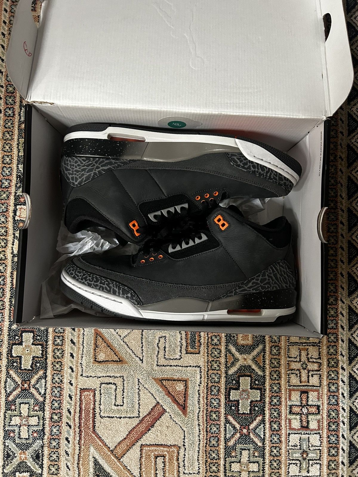 Nike Jordan Retro 3 Size US 11.5 / EU 44-45 - 1 Thumbnail