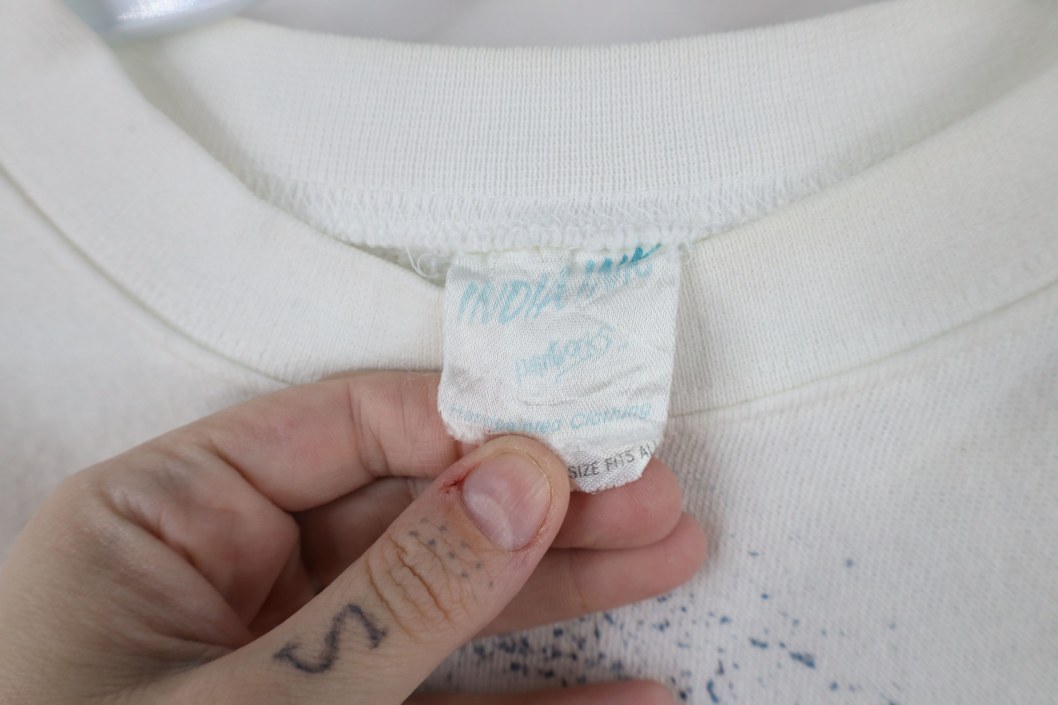 Vintage Vintage 90s Streetwear Flower Puff Paint Sweatshirt USA Size ONE SIZE - 10 Thumbnail