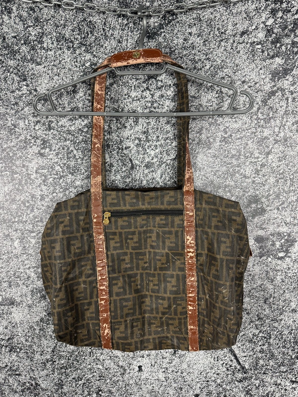 Fendi Rare Fendi Monogram Bag Made in Italy Vintage Luxury Size ONE SIZE - 16 Thumbnail