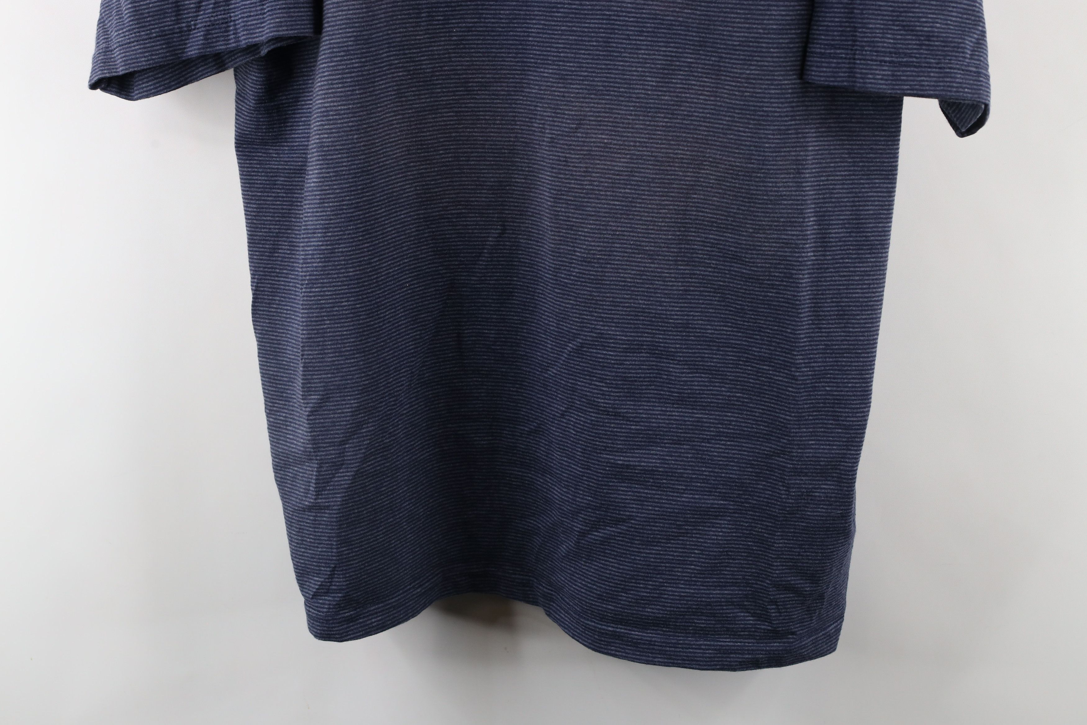 Vintage Vintage 90s Streetwear Be Jammin Nassau Bahamas T-Shirt USA Size US L / EU 52-54 / 3 - 3 Thumbnail