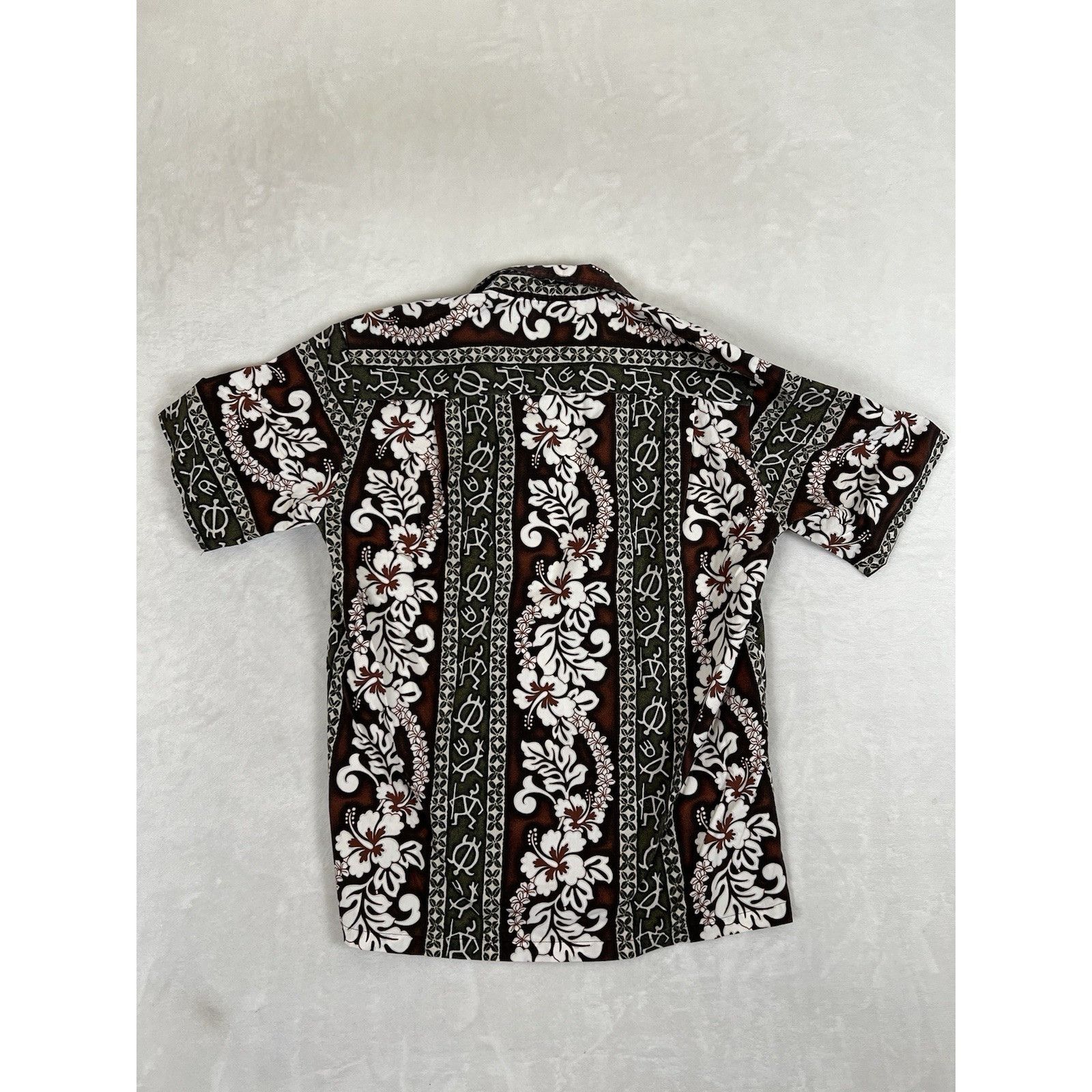 Vintage Vintage Winnie Fashion Hawaiian Shirt Size Large Floral Hibi Size US L / EU 52-54 / 3 - 7 Thumbnail